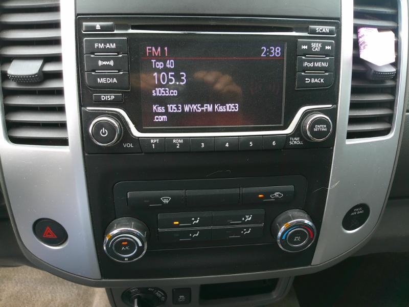 Nissan Frontier SV Crew Cab 5AT 4WD 2017