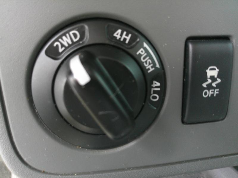 Nissan Frontier SV Crew Cab 5AT 4WD 2017