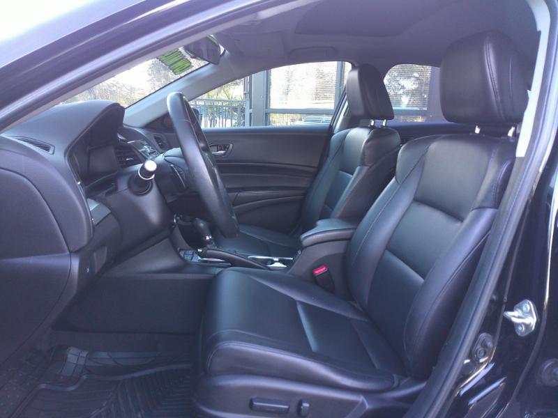 Acura ILX 8-Spd AT w/ AcuraWatch Plus Package 2017