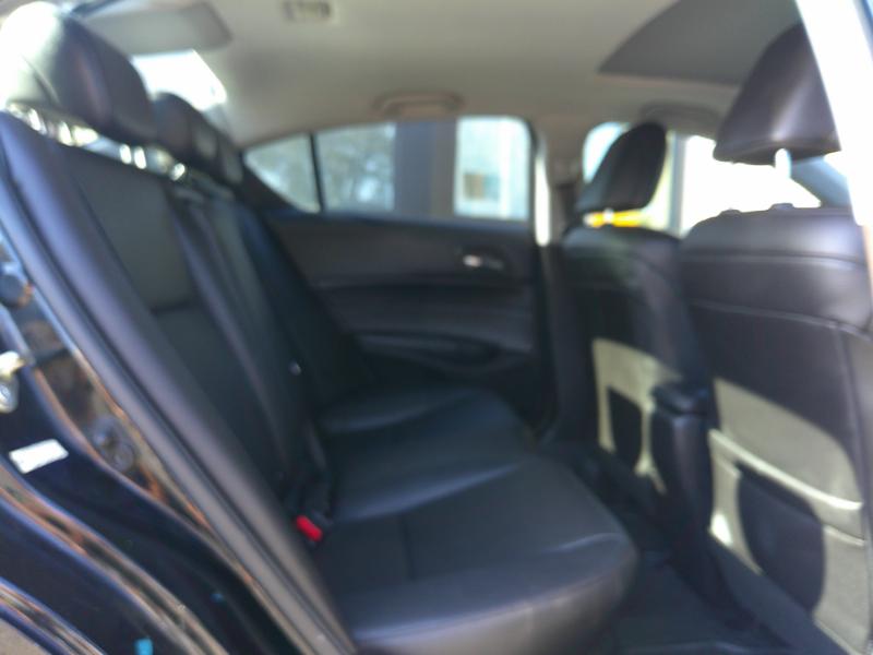 Acura ILX 8-Spd AT w/ AcuraWatch Plus Package 2017