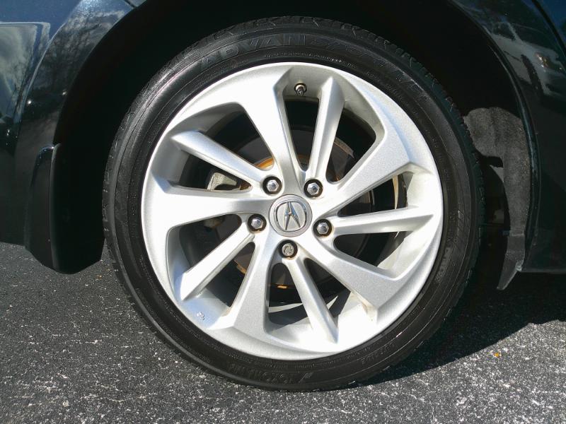 Acura ILX 8-Spd AT w/ AcuraWatch Plus Package 2017