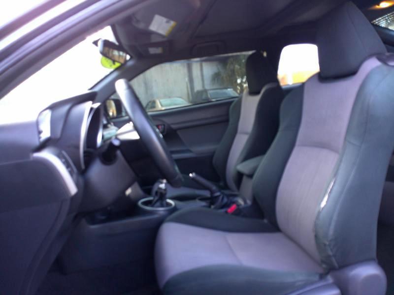 Scion tC Sports Coupe 6-Spd AT 2015