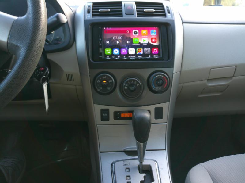 Toyota Corolla LE 4-Speed AT 2011