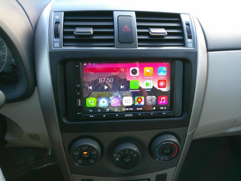 Toyota Corolla LE 4-Speed AT 2011