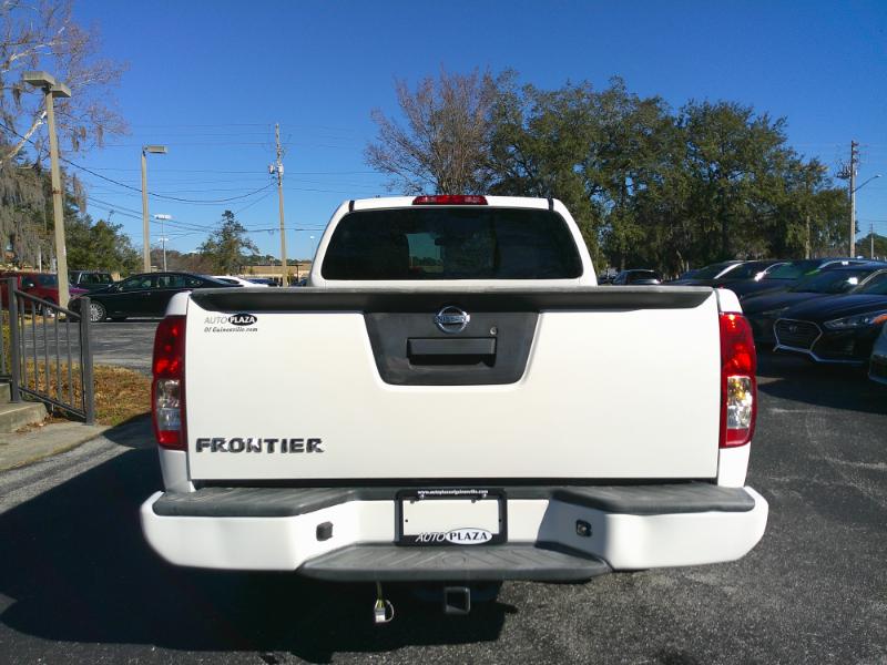 Nissan Frontier S King Cab I4 5AT 2WD 2018