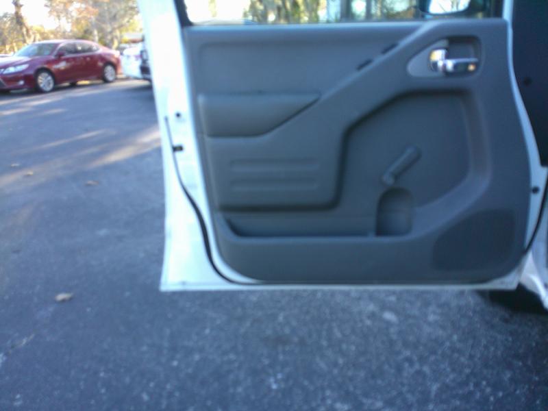 Nissan Frontier S King Cab I4 5AT 2WD 2018