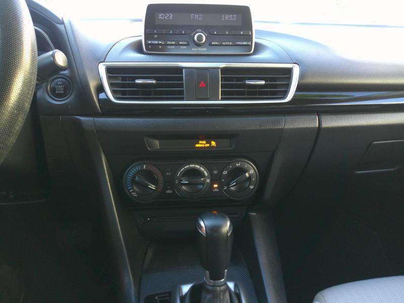 Mazda MAZDA3 i Sport AT 4-Door 2014