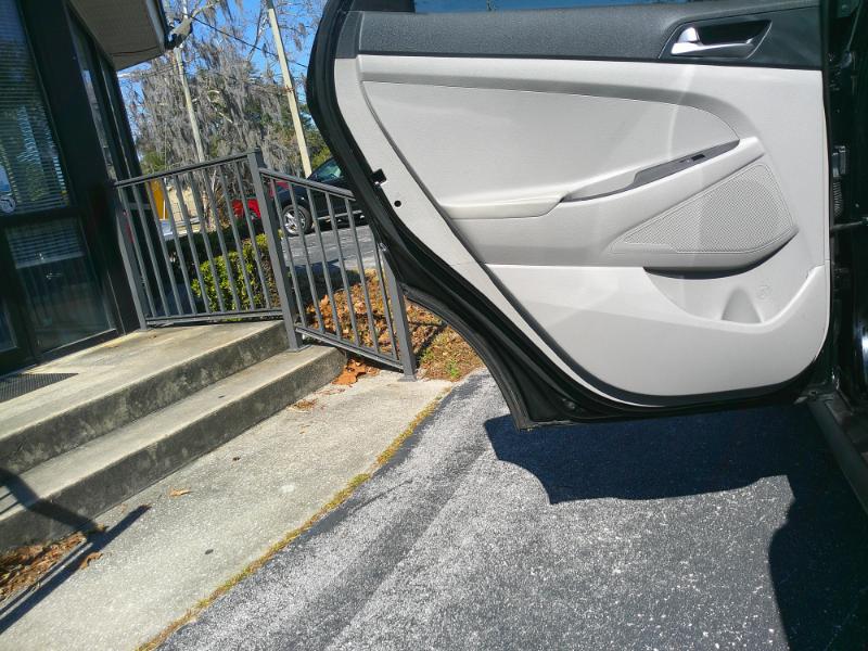 Hyundai Tucson Value 4D SUV FWD 2020