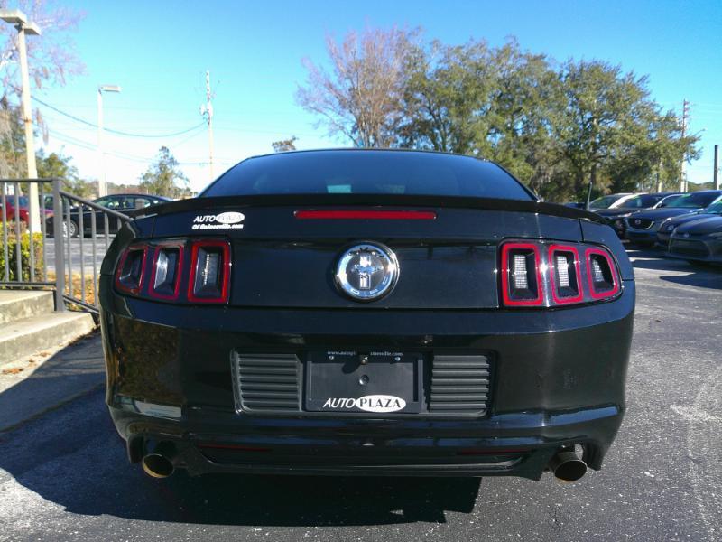 Ford Mustang V6 Coupe 2014