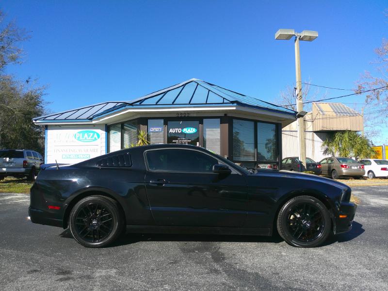 Ford Mustang V6 Coupe 2014