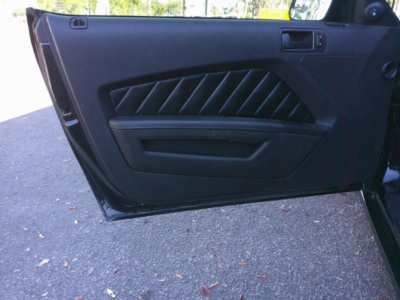 Ford Mustang V6 Coupe 2014