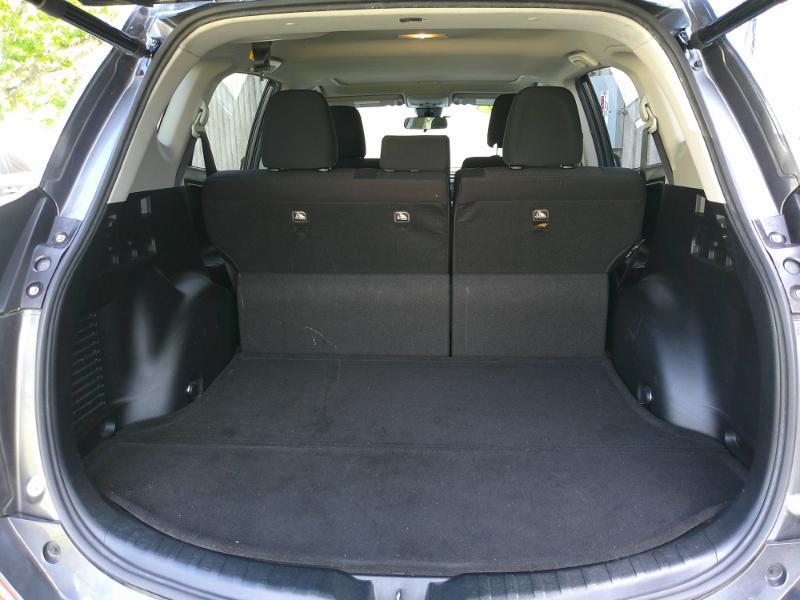 Toyota RAV4 XLE FWD 2018