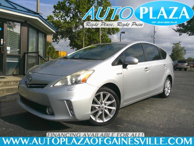Toyota Prius V Five 2014
