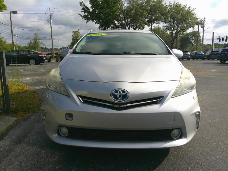 Toyota Prius V Five 2014