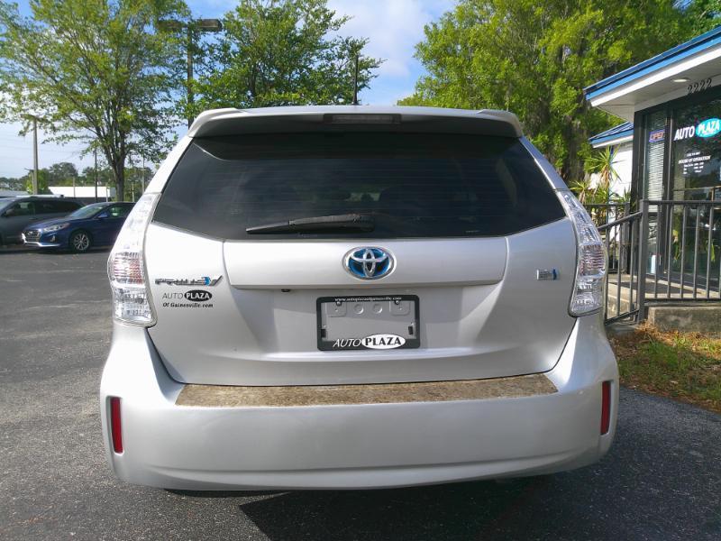 Toyota Prius V Five 2014