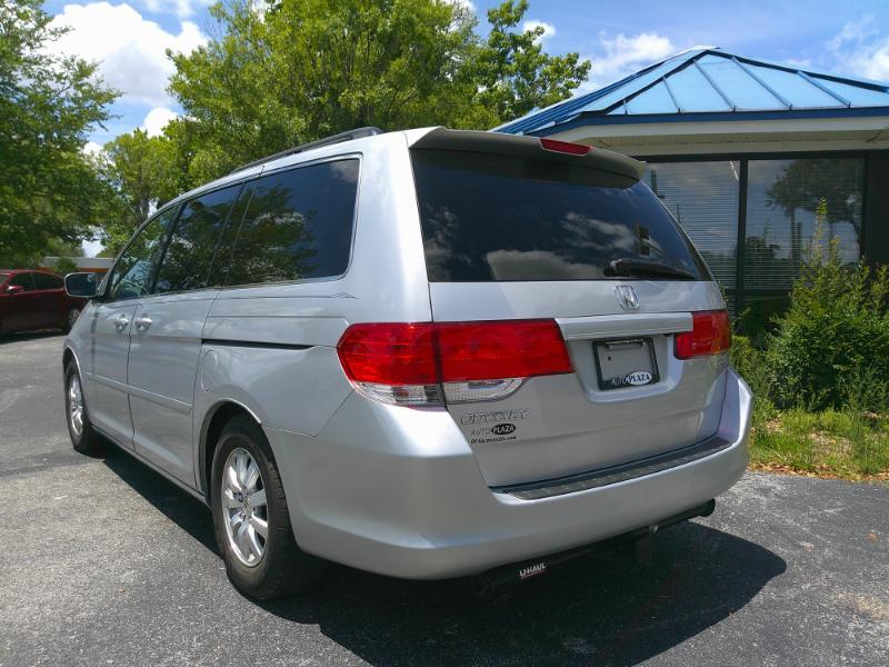 Honda Odyssey EX-L w/ DVD and Navigation 2010
