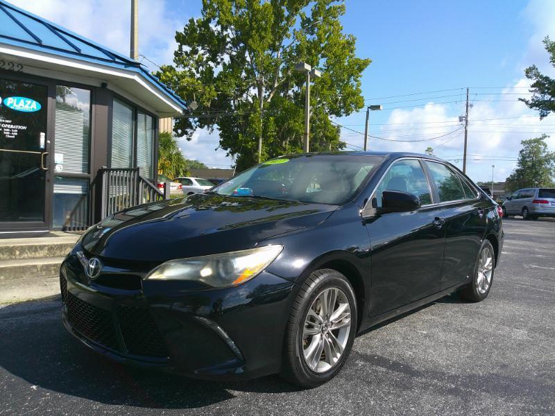 Toyota Camry SE 2017