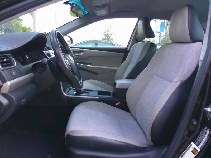 Toyota Camry SE 2017