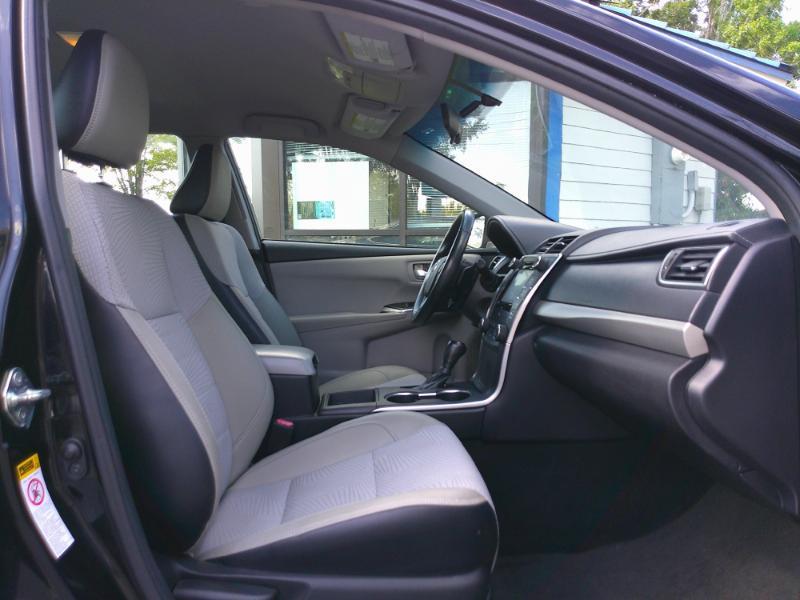 Toyota Camry SE 2017