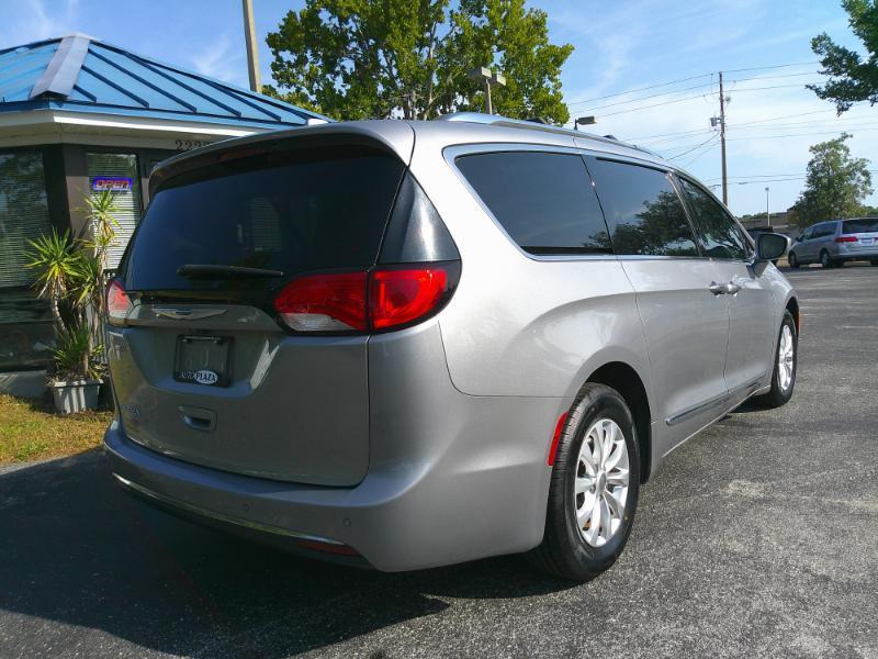 Chrysler Pacifica Touring-L 2018