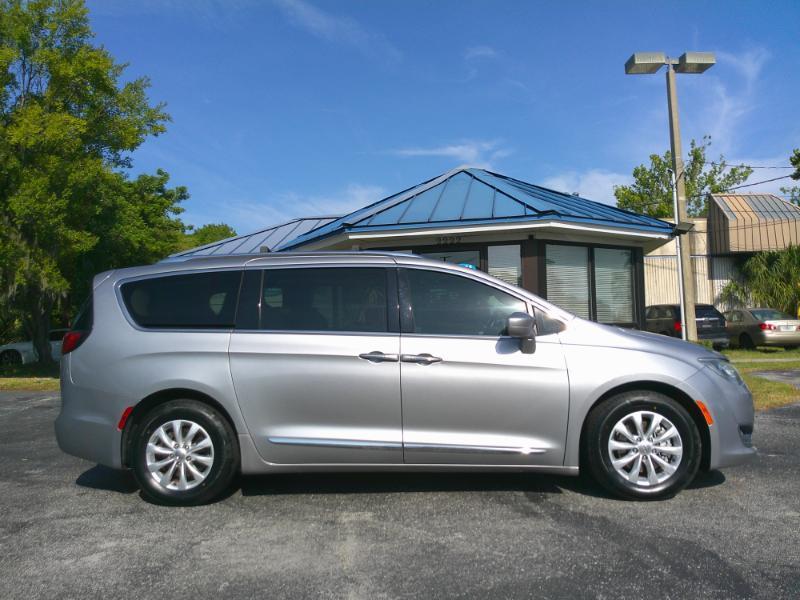 Chrysler Pacifica Touring-L 2018