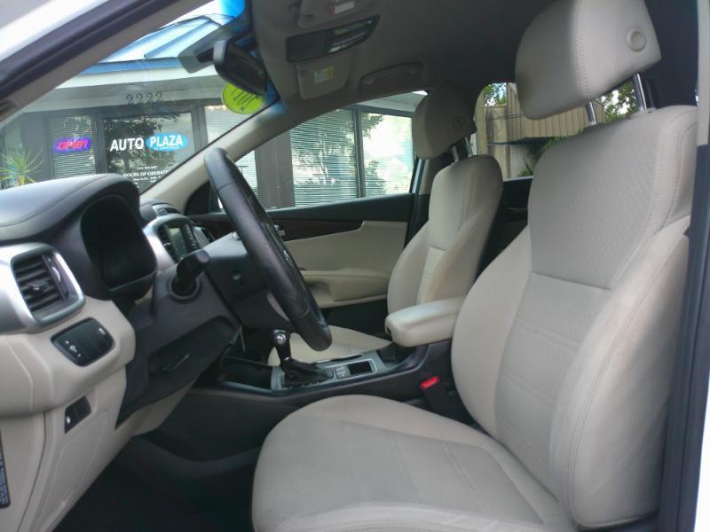 Kia Sorento L 2WD 2017