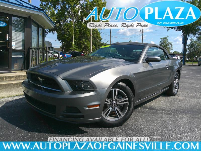 Ford Mustang V6 Convertible 2013