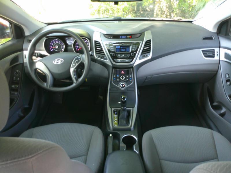 Hyundai Elantra SE 2014
