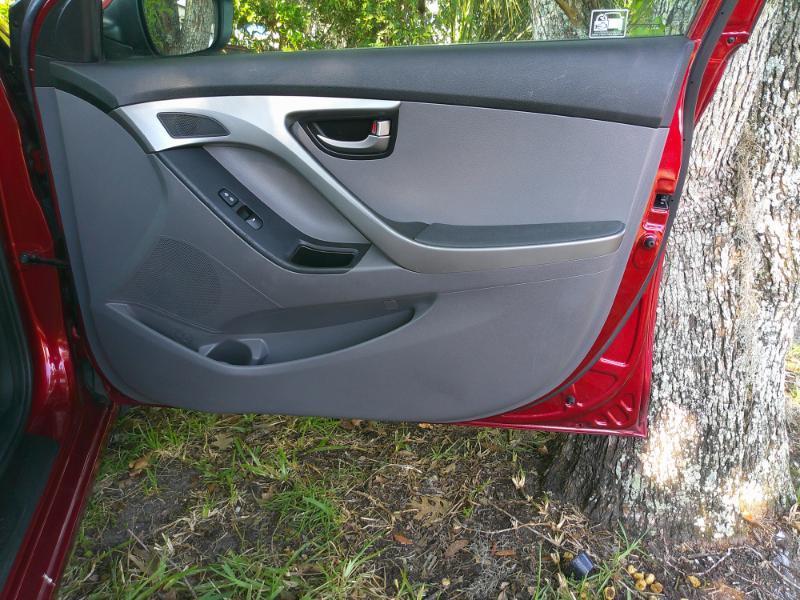 Hyundai Elantra SE 2014