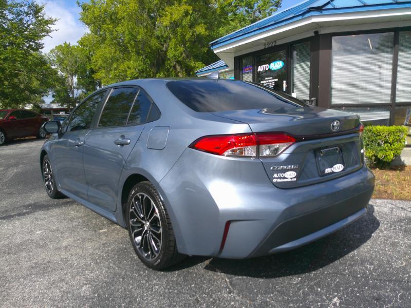 Toyota Corolla LE 2021