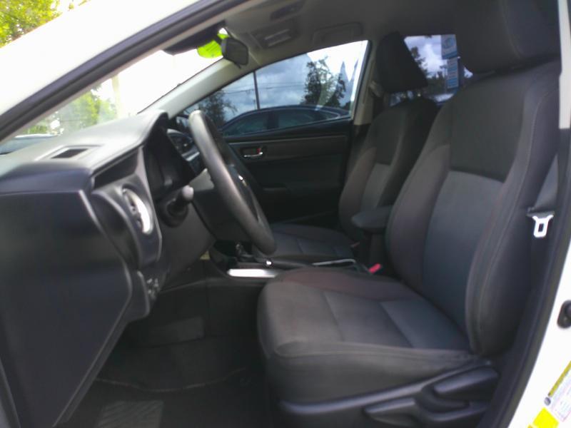 Toyota Corolla LE CVT 2018