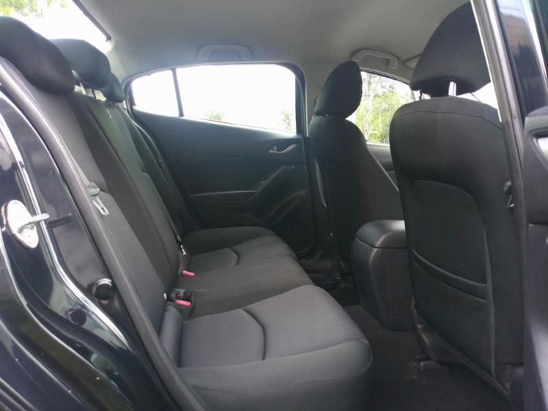 Mazda MAZDA3 i Sport AT 4-Door 2015