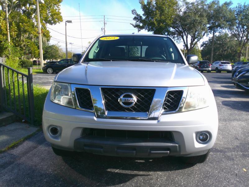 Nissan Frontier SV Crew Cab 2WD 2015
