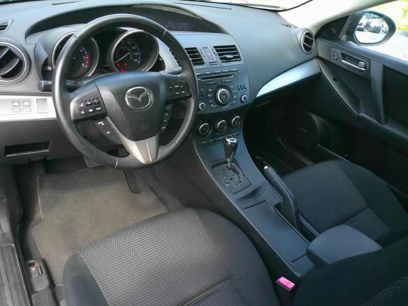 Mazda MAZDA3 i Touring AT 4-Door 2013