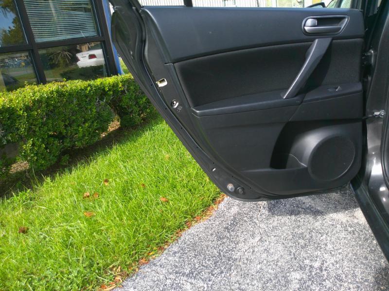 Mazda MAZDA3 i Touring AT 4-Door 2013