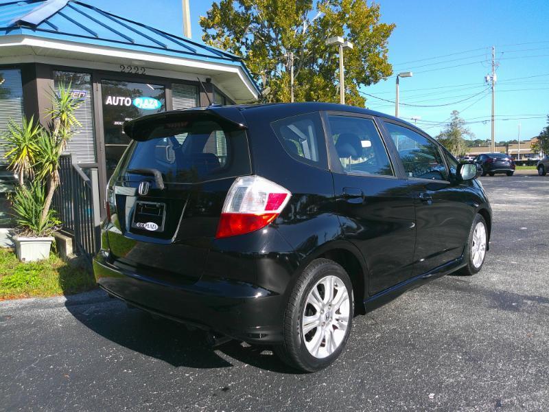 Honda Fit Sport 5-Speed AT 2011