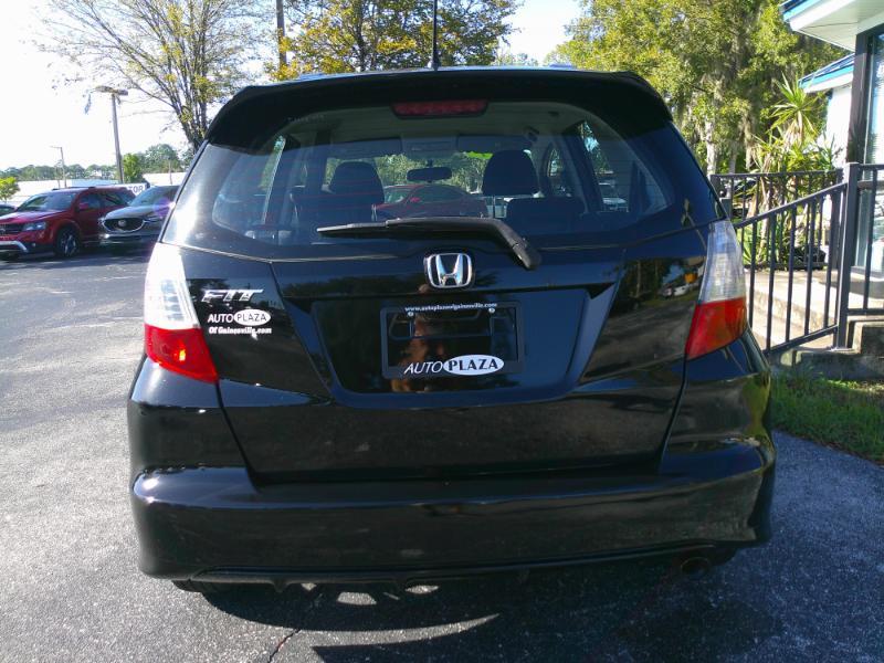 Honda Fit Sport 5-Speed AT 2011