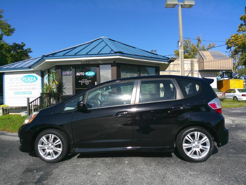 Honda Fit Sport 5-Speed AT 2011