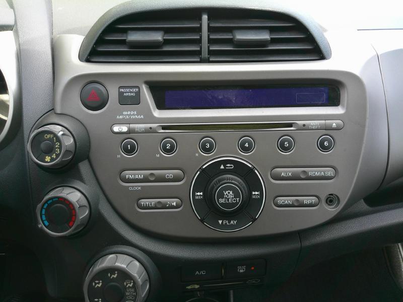Honda Fit Sport 5-Speed AT 2011
