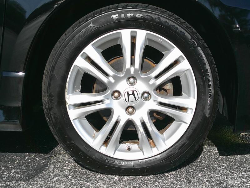 Honda Fit Sport 5-Speed AT 2011