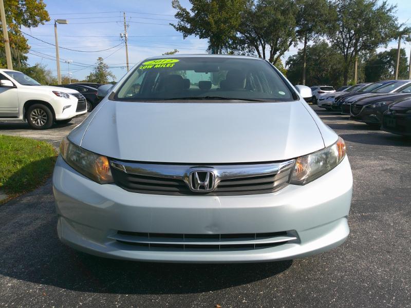 Honda Civic LX Sedan 5-Speed AT 2012