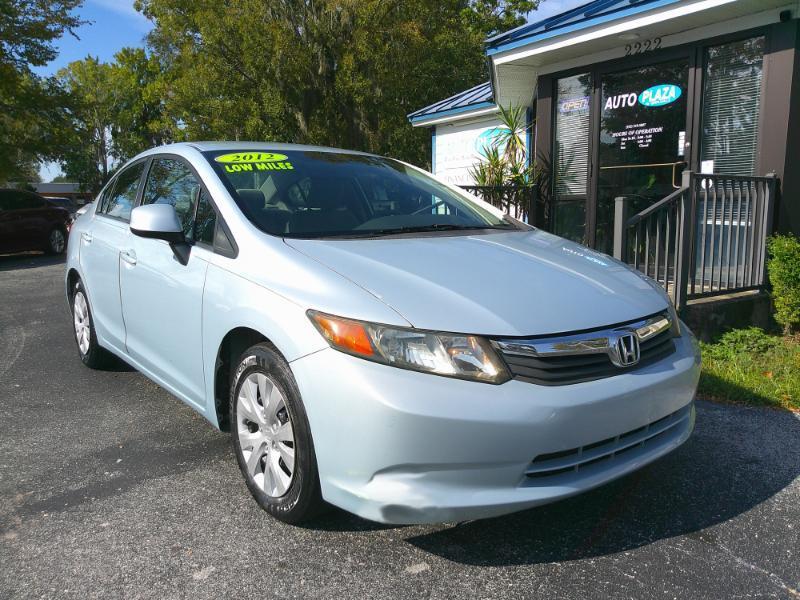 Honda Civic LX Sedan 5-Speed AT 2012