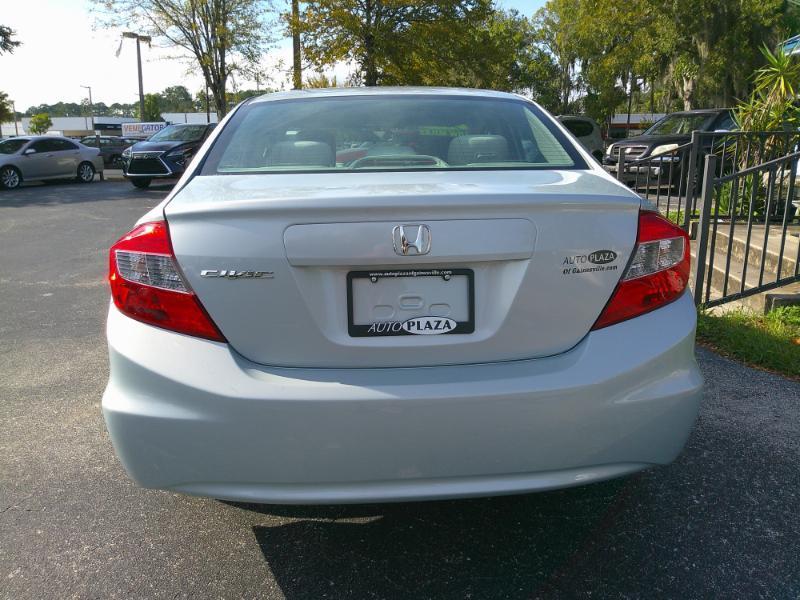 Honda Civic LX Sedan 5-Speed AT 2012