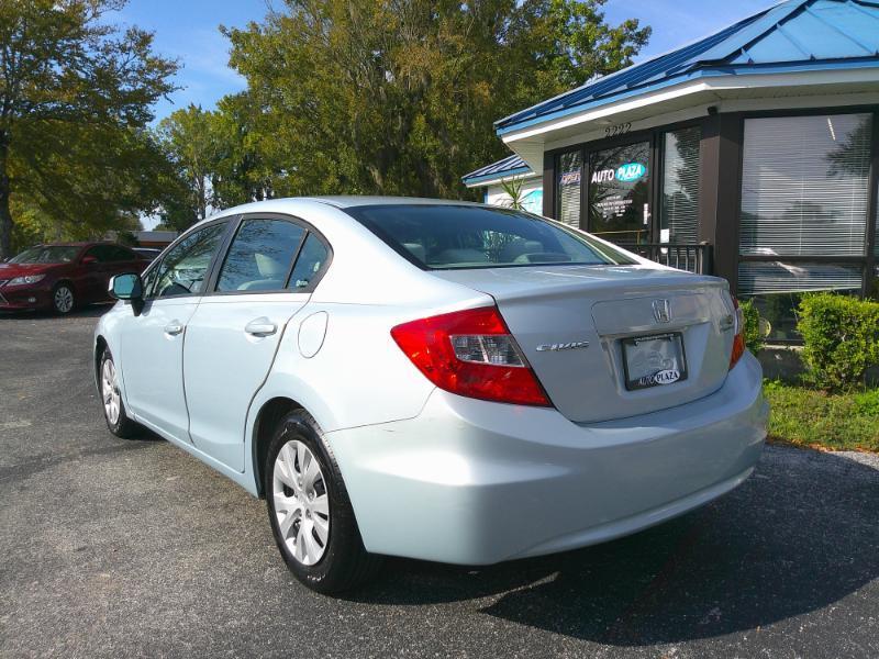 Honda Civic LX Sedan 5-Speed AT 2012