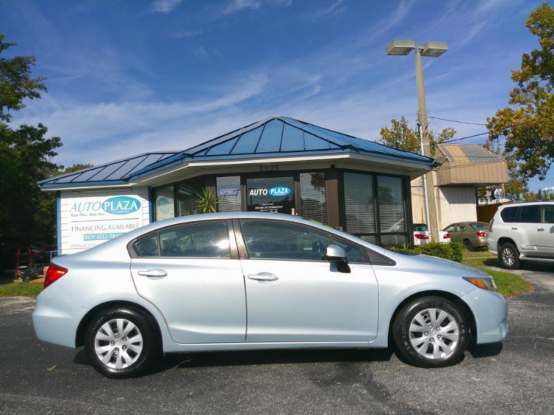 Honda Civic LX Sedan 5-Speed AT 2012