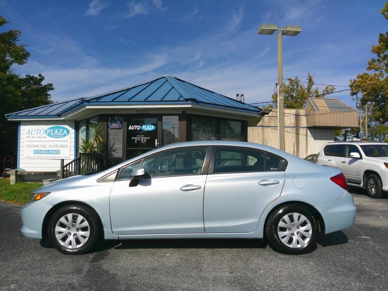 Honda Civic LX Sedan 5-Speed AT 2012