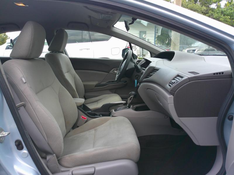 Honda Civic LX Sedan 5-Speed AT 2012