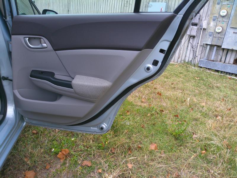 Honda Civic LX Sedan 5-Speed AT 2012