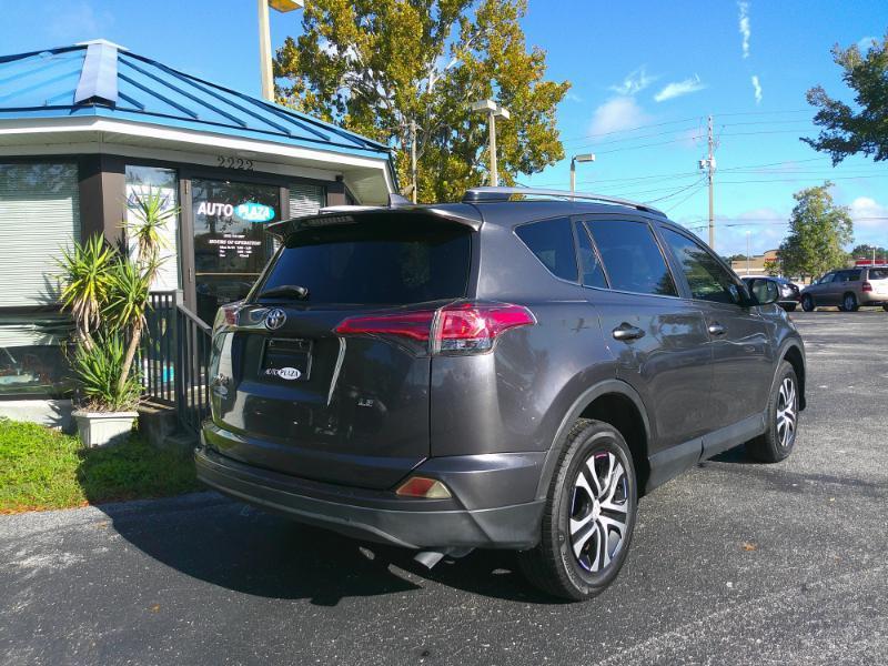 Toyota RAV4 LE FWD 2016
