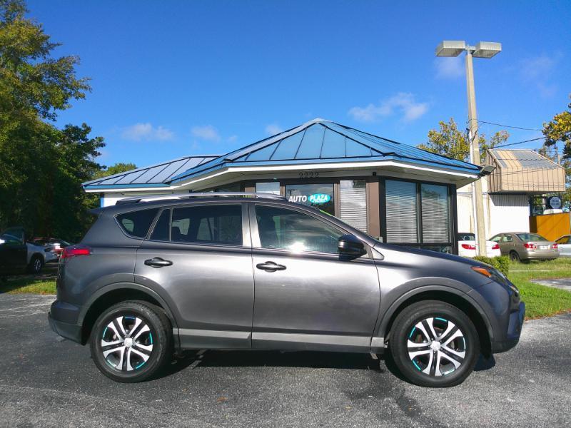 Toyota RAV4 LE FWD 2016